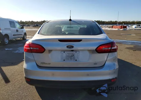 2016 Ford Focus Se из США, поврежденный, VIN 1FADP3F29GL384916